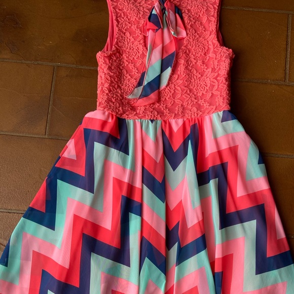 TWEEN HANDKERCHIEF HEM DRESS - Picture 2 of 4